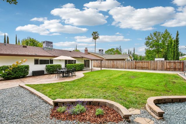 1524 Crestmont Ave, Roseville, CA 95661
