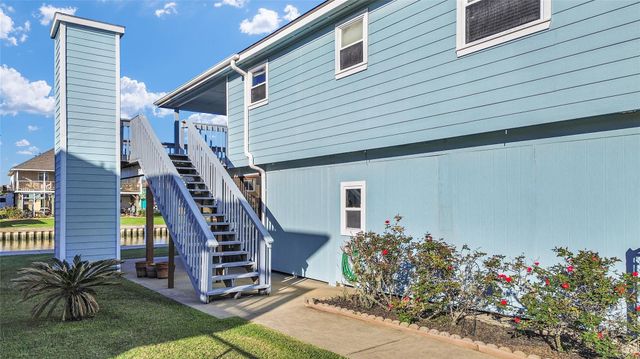 114 Four Master Road, Freeport, TX 77541