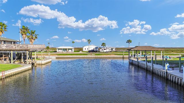 114 Four Master Road, Freeport, TX 77541