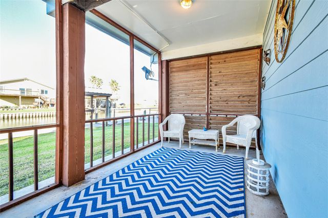 114 Four Master Road, Freeport, TX 77541