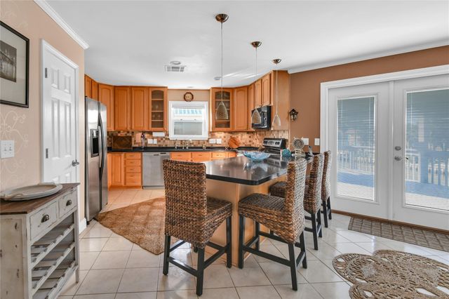 114 Four Master Road, Freeport, TX 77541