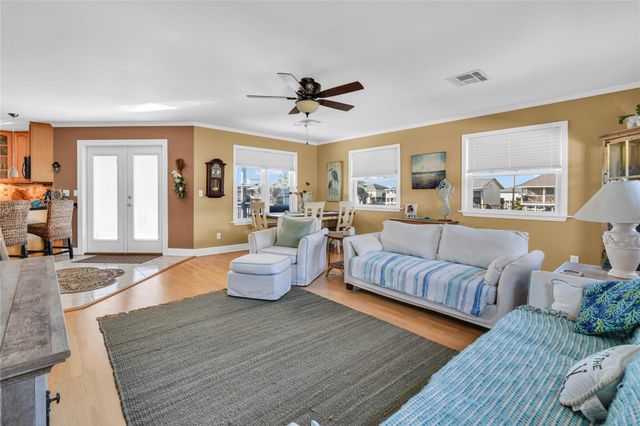 114 Four Master Road, Freeport, TX 77541