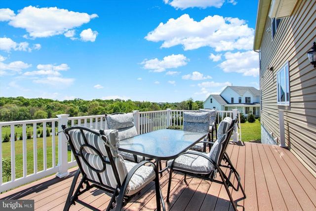 2524 FOURLEAF DR, Finksburg, MD 21048