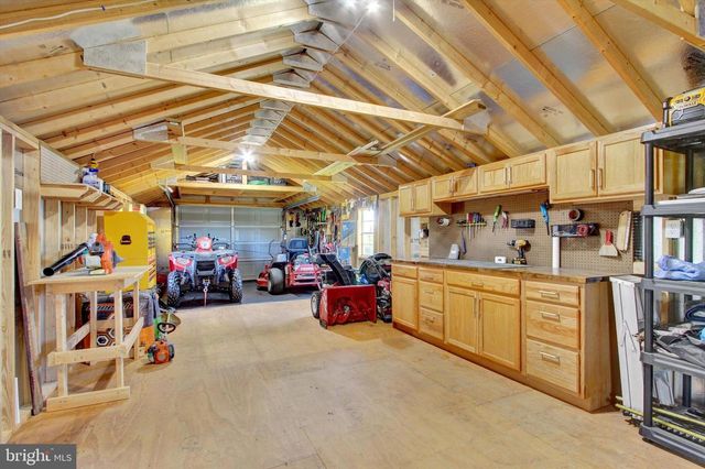 2524 FOURLEAF DR, Finksburg, MD 21048