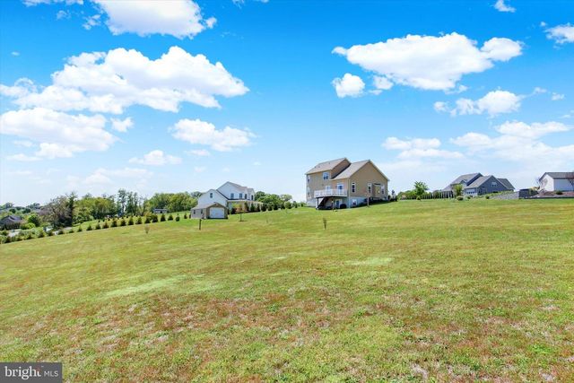 2524 FOURLEAF DR, Finksburg, MD 21048