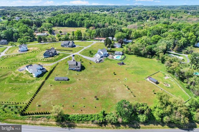 2524 FOURLEAF DR, Finksburg, MD 21048