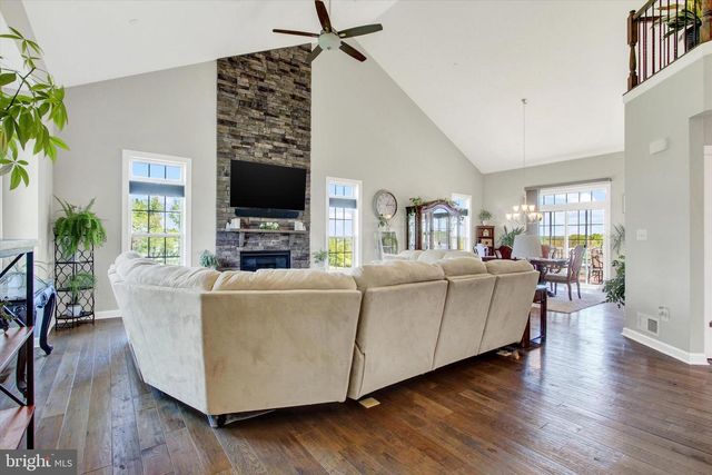 2524 FOURLEAF DR, Finksburg, MD 21048