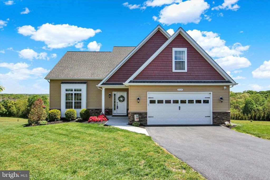 2524 FOURLEAF DR, Finksburg, MD 21048