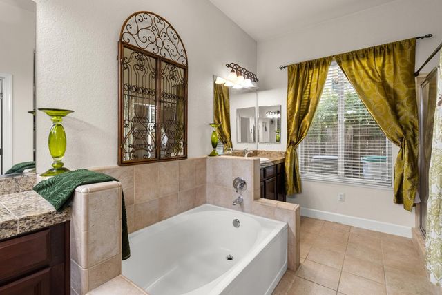 405 Woodhaven Pl, West Sacramento, CA 95605