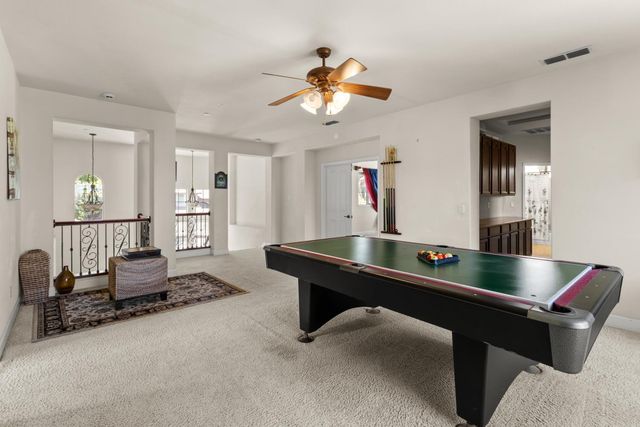 405 Woodhaven Pl, West Sacramento, CA 95605