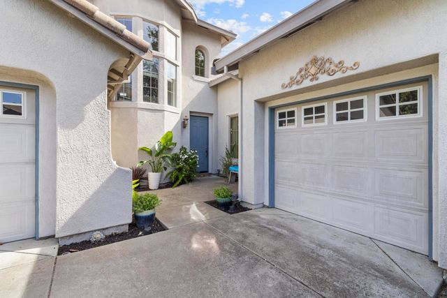 405 Woodhaven Pl, West Sacramento, CA 95605