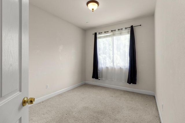 405 Woodhaven Pl, West Sacramento, CA 95605