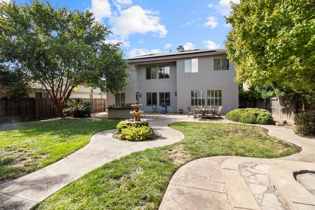 405 Woodhaven Pl, West Sacramento, CA 95605