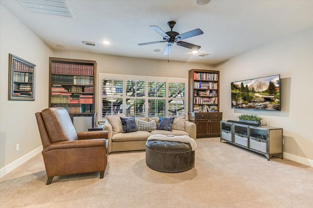 1036 Liberty Park DR 15, Austin, TX 78746