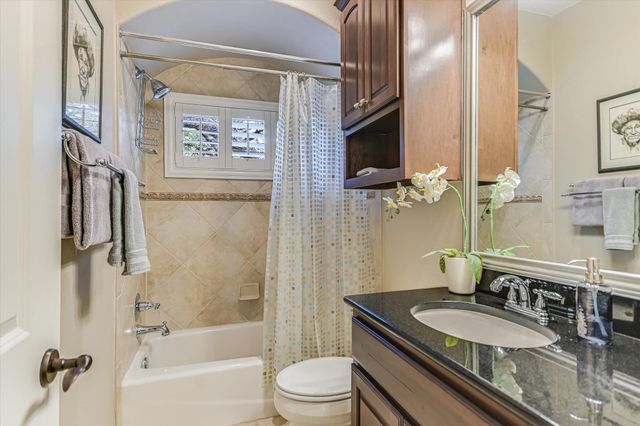 1036 Liberty Park DR 15, Austin, TX 78746