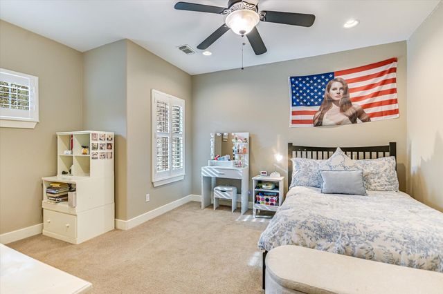 1036 Liberty Park DR 15, Austin, TX 78746