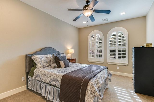 1036 Liberty Park DR 15, Austin, TX 78746