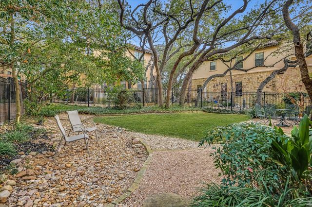 1036 Liberty Park DR 15, Austin, TX 78746