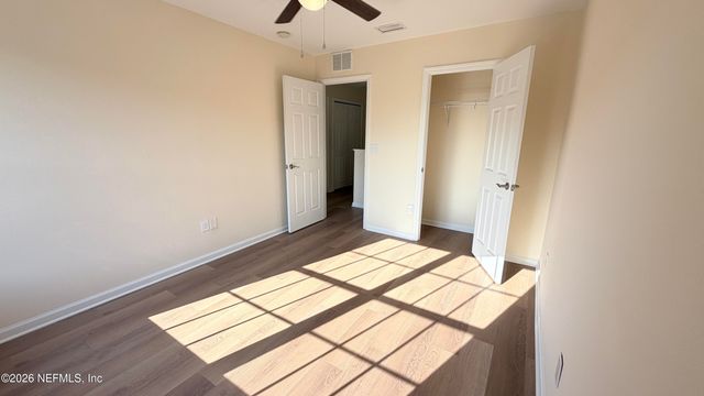 4047 LIONHEART Drive, Jacksonville, FL 32216