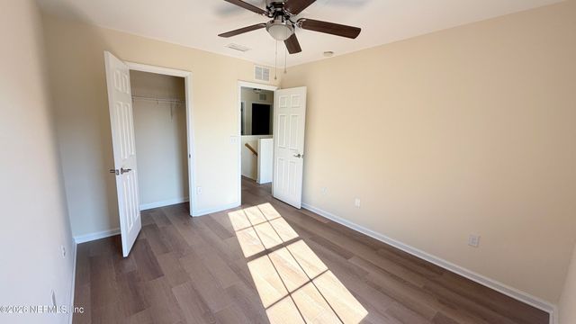 4047 LIONHEART Drive, Jacksonville, FL 32216