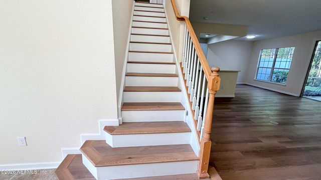 4047 LIONHEART Drive, Jacksonville, FL 32216