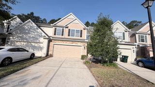 4047 LIONHEART Drive, Jacksonville, FL 32216