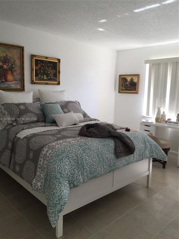 7722 Camino Real E-415, Miami, FL 33143