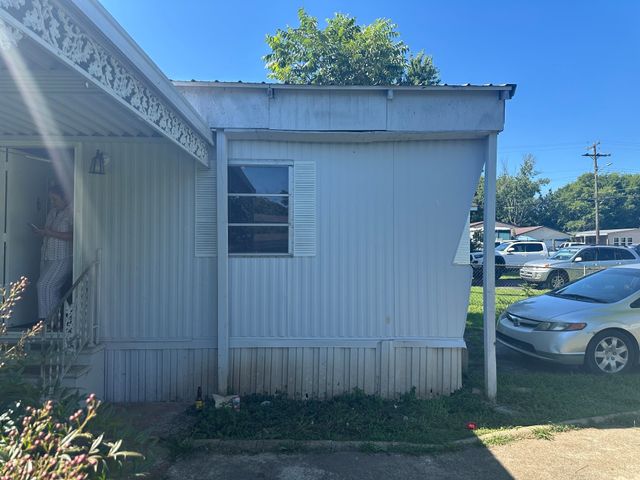 602 Willowview Dr, La Vergne, TN 37086