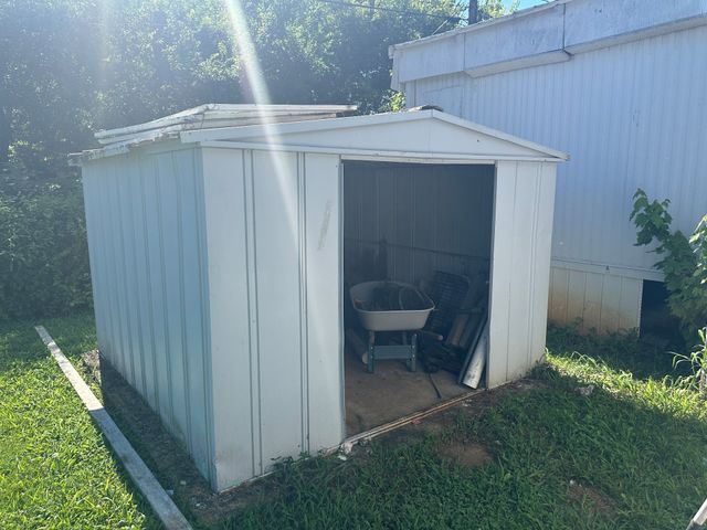 602 Willowview Dr, La Vergne, TN 37086