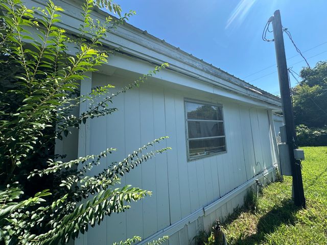 602 Willowview Dr, La Vergne, TN 37086