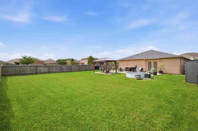 12211 Seacrest Lane, Texas City, TX 77568