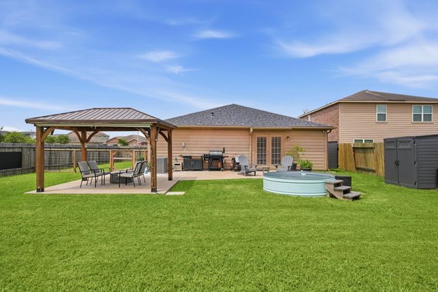 12211 Seacrest Lane, Texas City, TX 77568