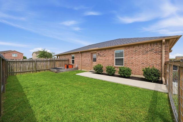 12211 Seacrest Lane, Texas City, TX 77568