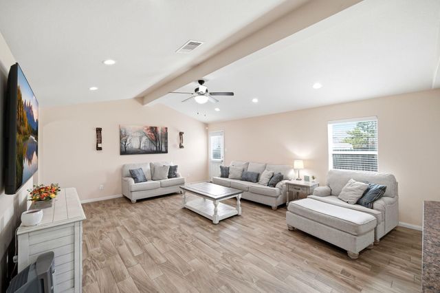 12211 Seacrest Lane, Texas City, TX 77568