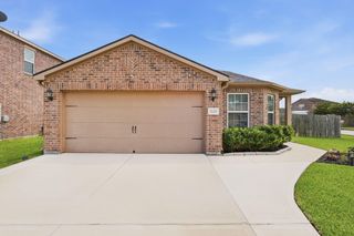 12211 Seacrest Lane, Texas City, TX 77568