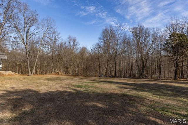 2401 Pfinister School Road, De Soto, MO 63020