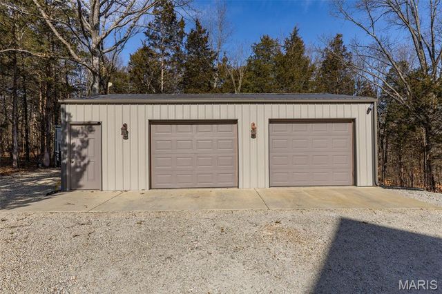 2401 Pfinister School Road, De Soto, MO 63020