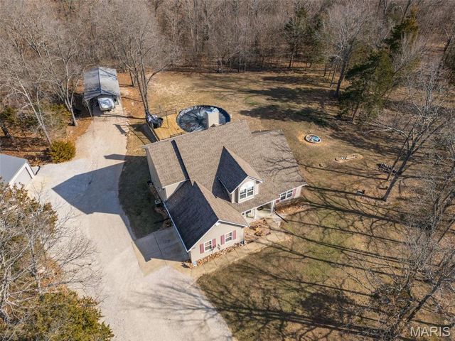 2401 Pfinister School Road, De Soto, MO 63020