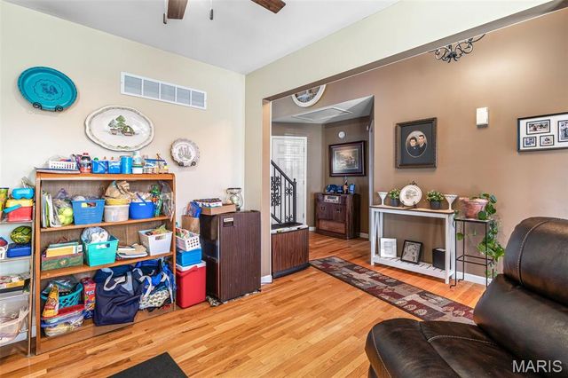 2401 Pfinister School Road, De Soto, MO 63020