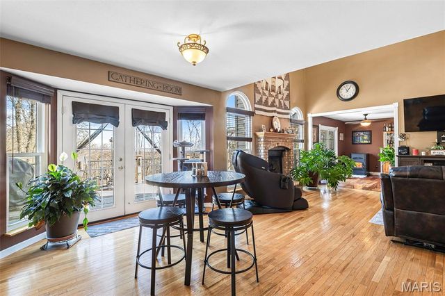 2401 Pfinister School Road, De Soto, MO 63020