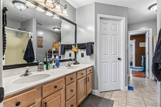 2401 Pfinister School Road, De Soto, MO 63020