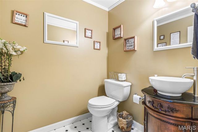 2401 Pfinister School Road, De Soto, MO 63020