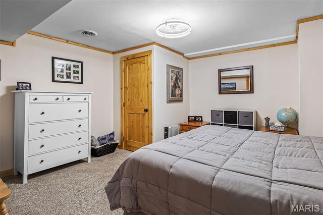 2401 Pfinister School Road, De Soto, MO 63020