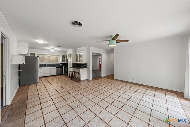 3109 W Avenue R, Temple, TX 76504