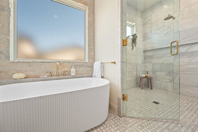512 Kasen CIR, Liberty Hill, TX 78642