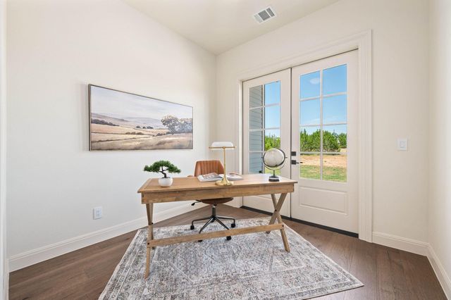 512 Kasen CIR, Liberty Hill, TX 78642