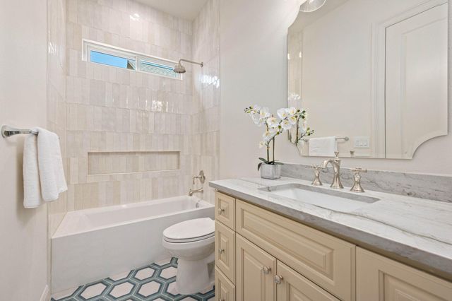 512 Kasen CIR, Liberty Hill, TX 78642