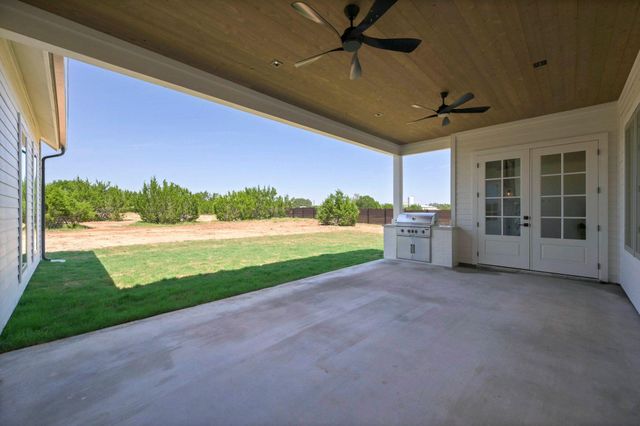512 Kasen CIR, Liberty Hill, TX 78642