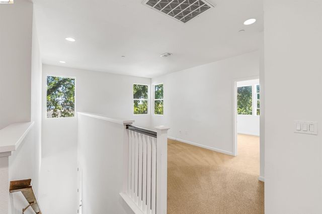 830 Brass Ct, West Sacramento, CA 95691