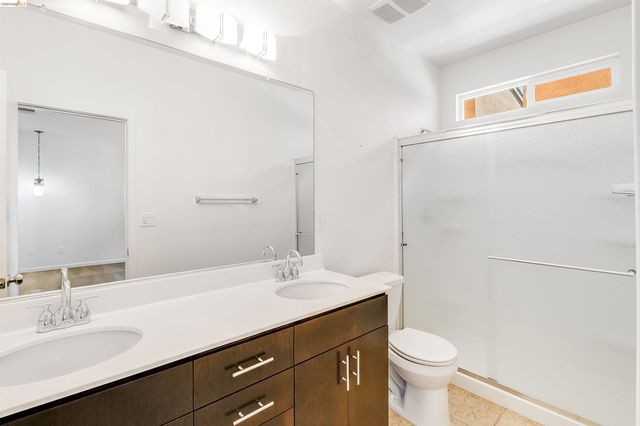 830 Brass Ct, West Sacramento, CA 95691